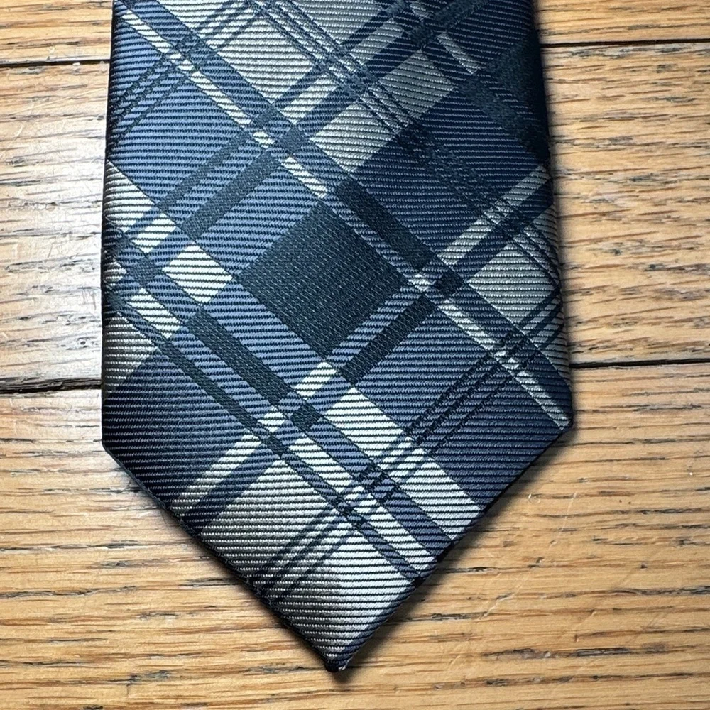 Alfani gold and black plaid tie with tie clip
